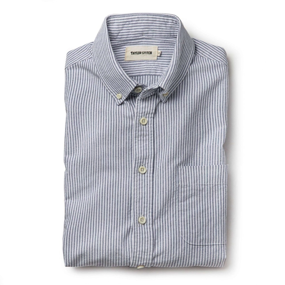 Taylor Stitch - The Jack in Navy University Stripe Everyday Oxford